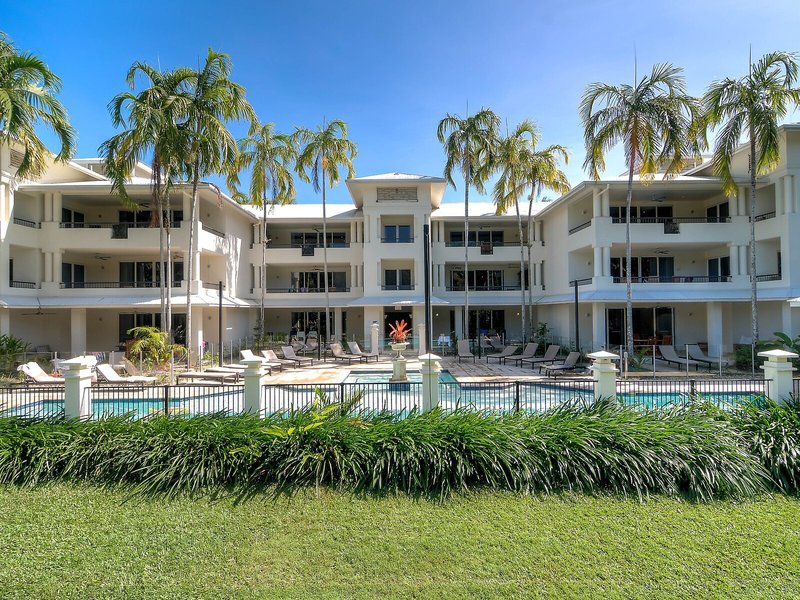 Mandalay Luxury Beachfront Apartments 4