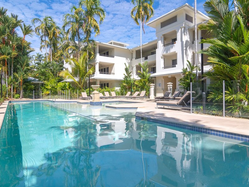 Mandalay Luxury Beachfront Apartments 5