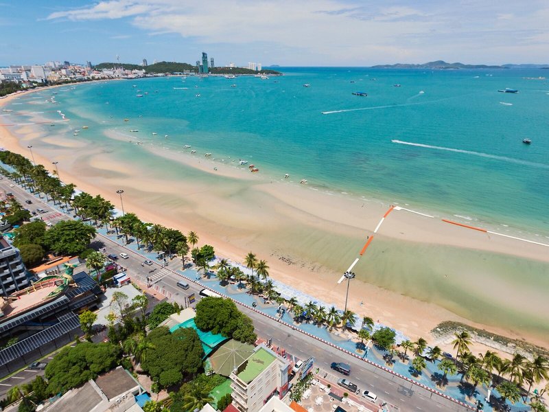 Holiday Inn Pattaya 8