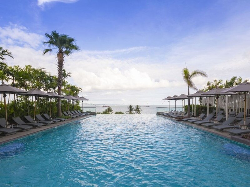 Holiday Inn Pattaya 13