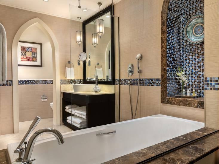 Mövenpick Ibn Battuta Gate Hotel Dubai 4