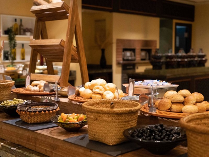Mövenpick Ibn Battuta Gate Hotel Dubai 8