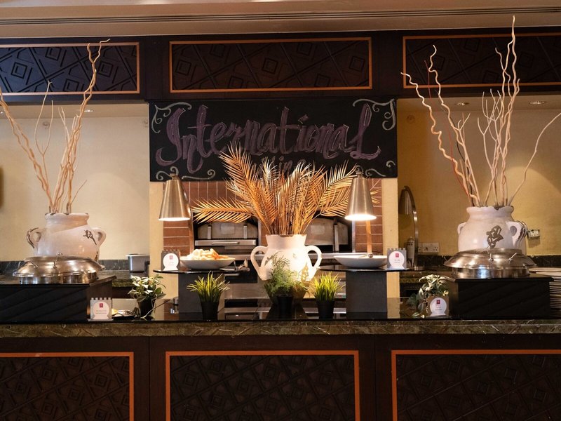 Mövenpick Ibn Battuta Gate Hotel Dubai 9