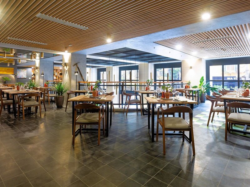 Flower Garden Hanoi Hotel 22