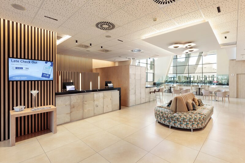 Hotel 4 Barcelona 14