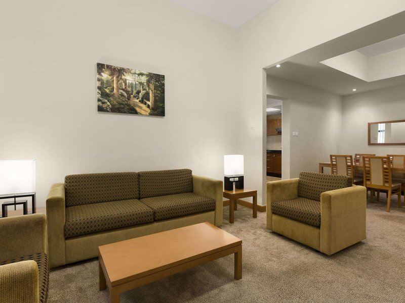 Ramada Hotel & Suites by Wyndham Ajman 3