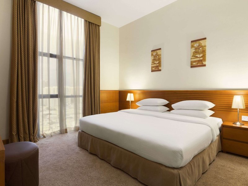 Ramada Hotel & Suites Ajman 13