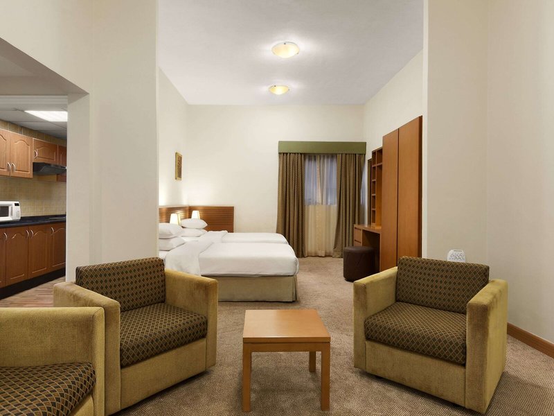 Ramada Hotel & Suites Ajman 14