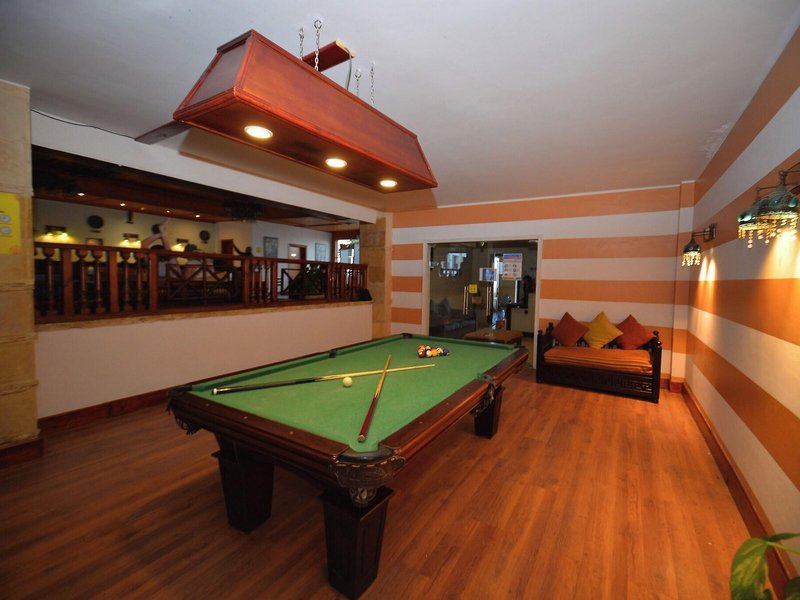 Falcon Naama Star 43