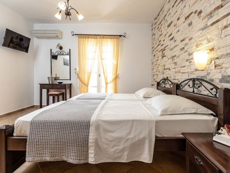 Annita's Village Hotel 9