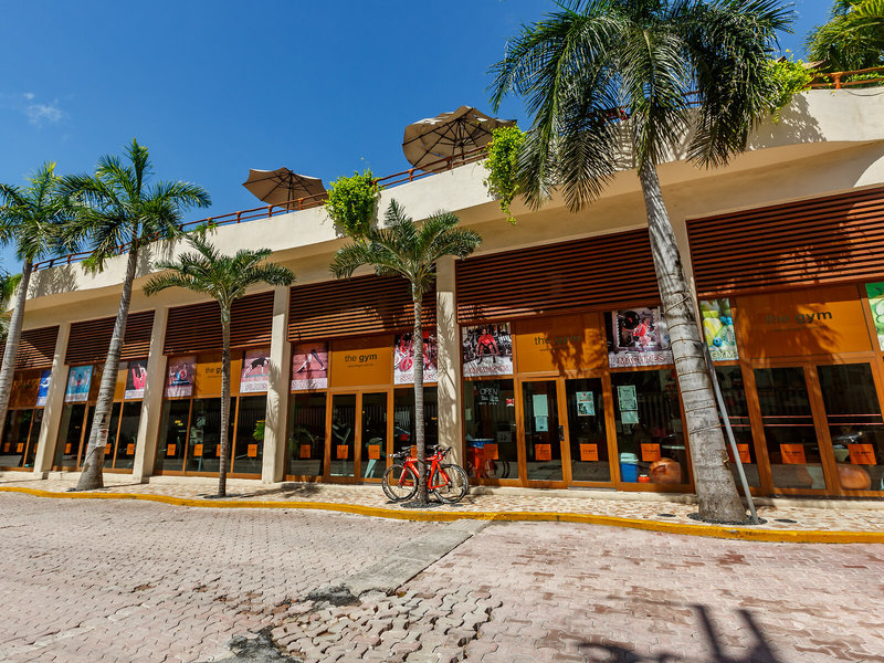 El Taj Oceanfront & Beachside Condo Hotel 27