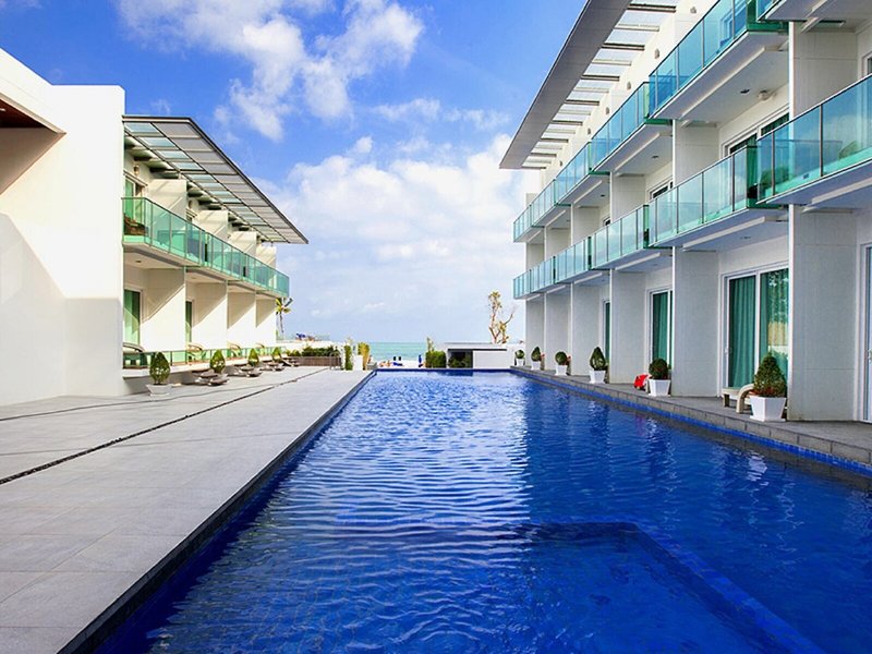 KC Beach Club & Pool Villas 17