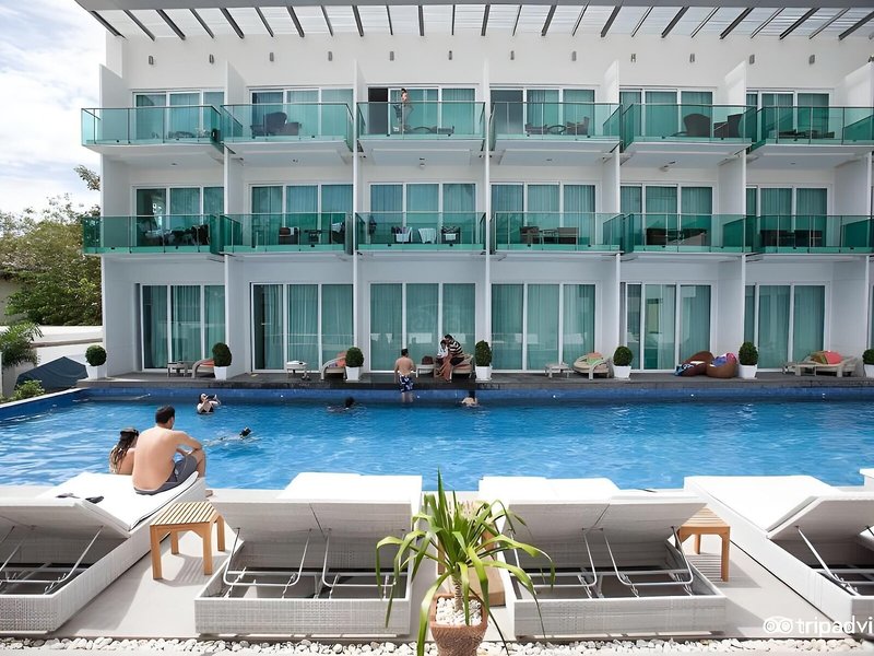 KC Beach Club & Pool Villas 19