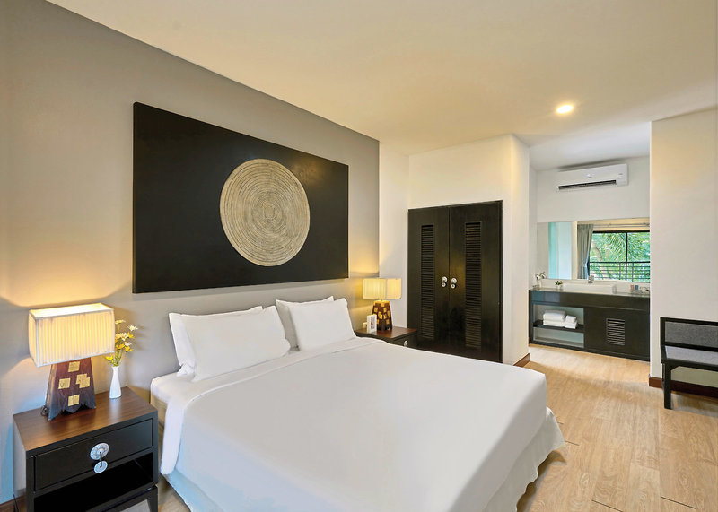 Nai Yang Beach Resort 8