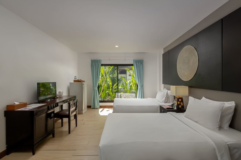 Nai Yang Beach Resort 2