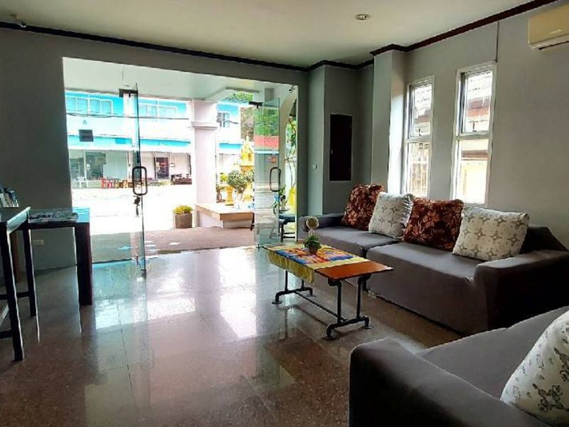 Karon Living Room 4