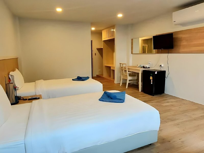 Karon Living Room 13