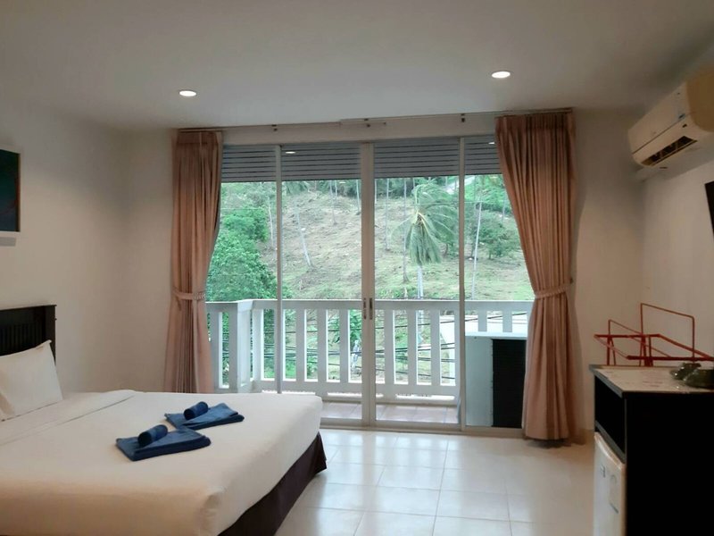 Karon Living Room 20