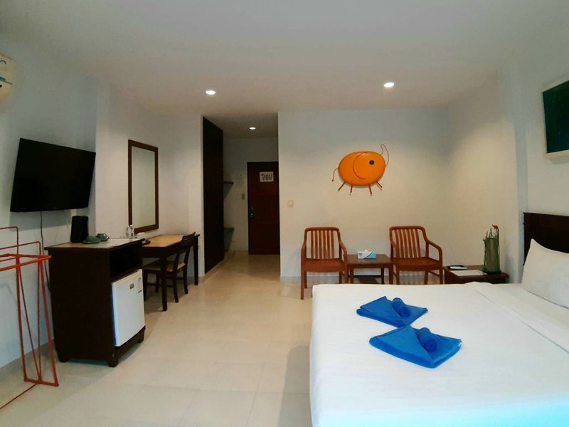 Karon Living Room 25