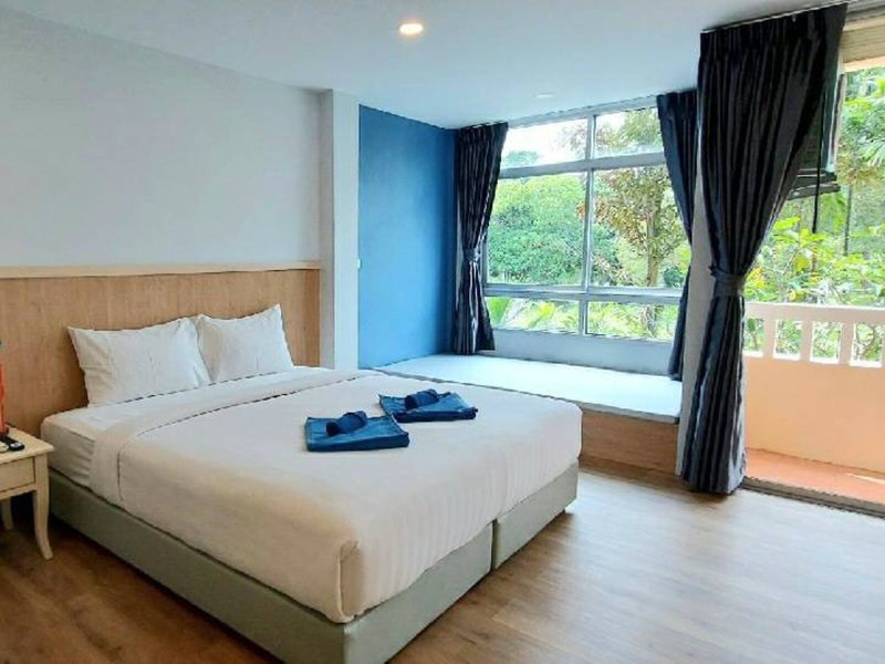 Karon Living Room 31