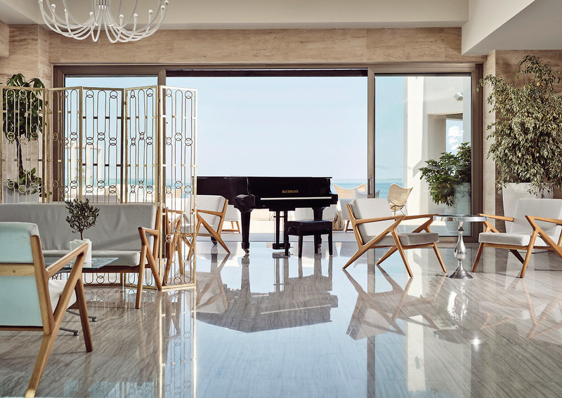 The Royal Blue a Luxury Beach Resort 8 - Conference Room