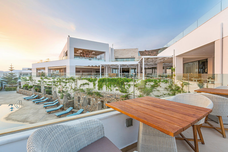 The Royal Blue a Luxury Beach Resort 11 - Terrace