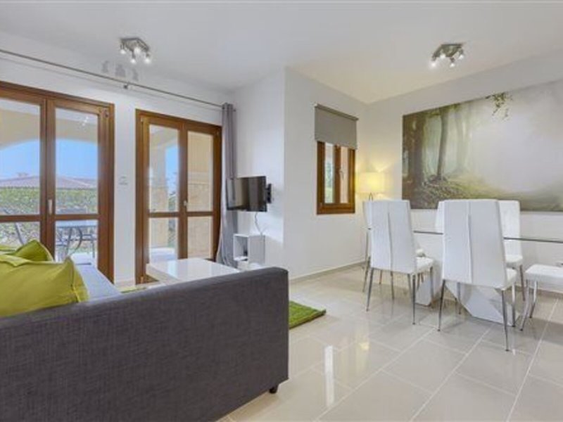 Aphrodite Hills Holiday Residences - Villas & Apartments 28 - Room Example