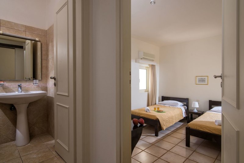 Ourania Apartments 15