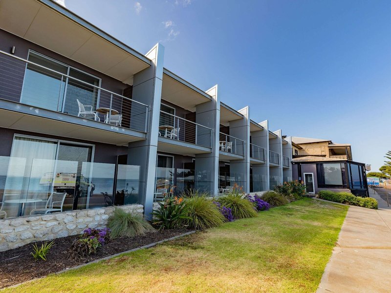 Aurora Ozone Hotel 1