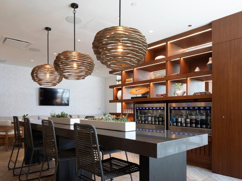 Alohilani Resort Waikiki Beach  25