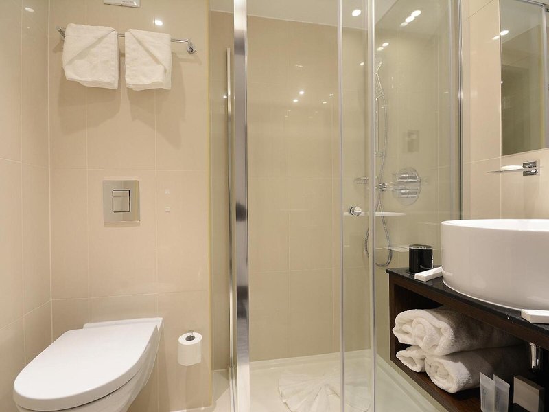 Park Grand Paddington Court London 28