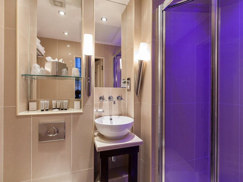 Park Grand Paddington Court London 33