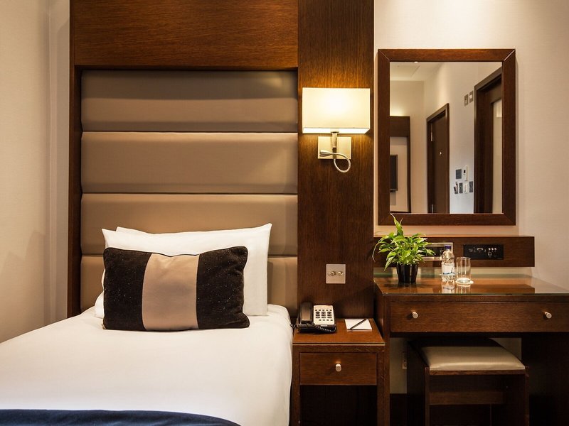 Park Grand Paddington Court London 34