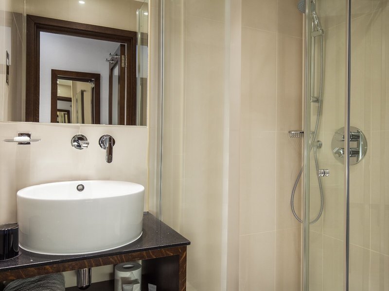 Park Grand Paddington Court London 39