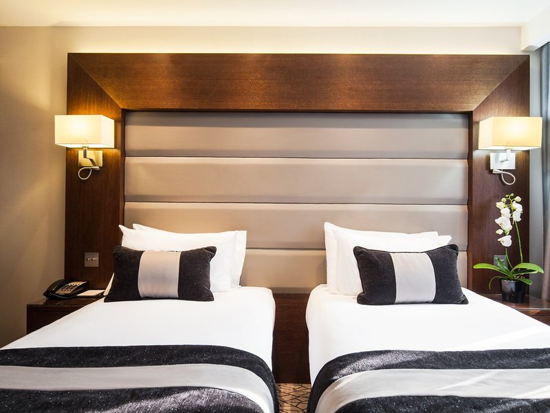 Park Grand Paddington Court London 44