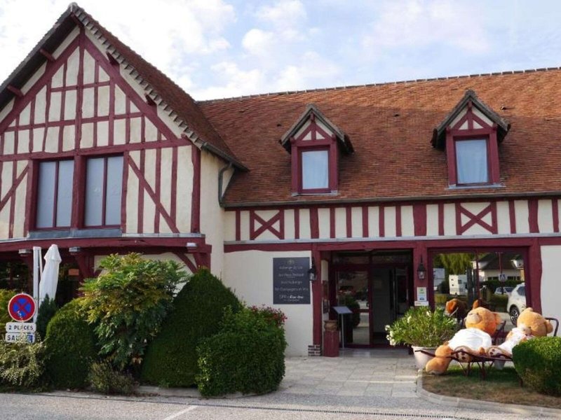 Auberge Du Lac 2