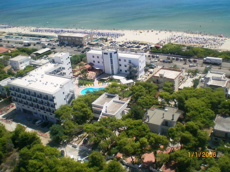 Ticho's Hotel 3