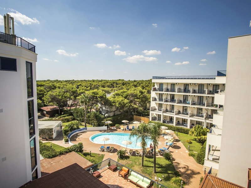 Ticho's Hotel 7