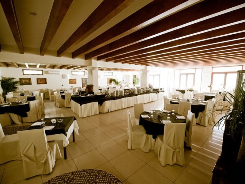 Ticho's Hotel 12