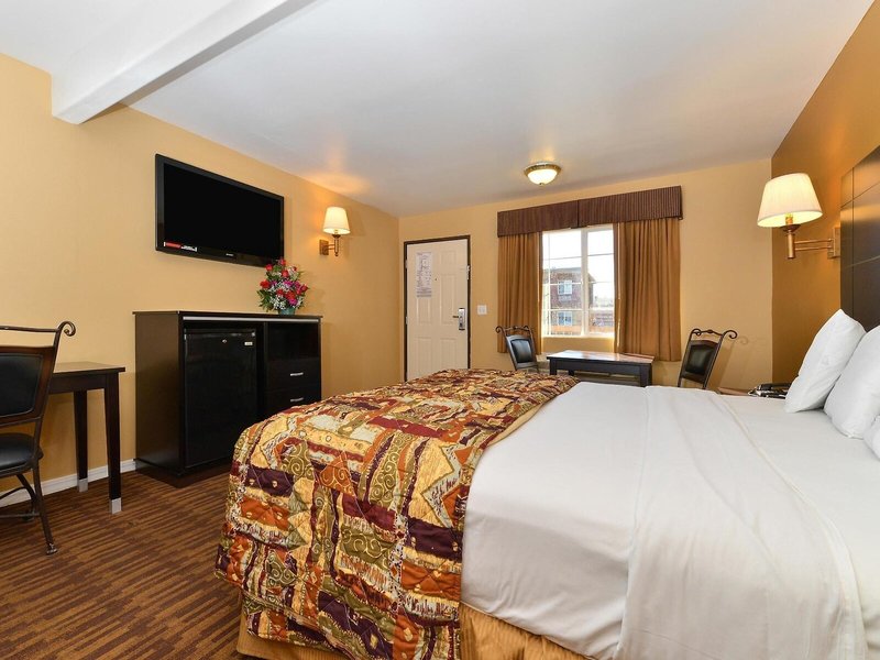 Motel 6 Los Angeles CA - Downtown 8