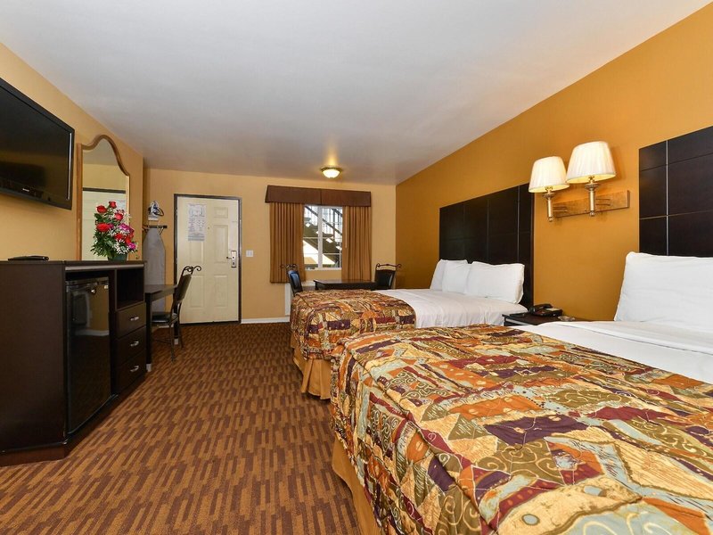 Motel 6 Los Angeles CA - Downtown 9