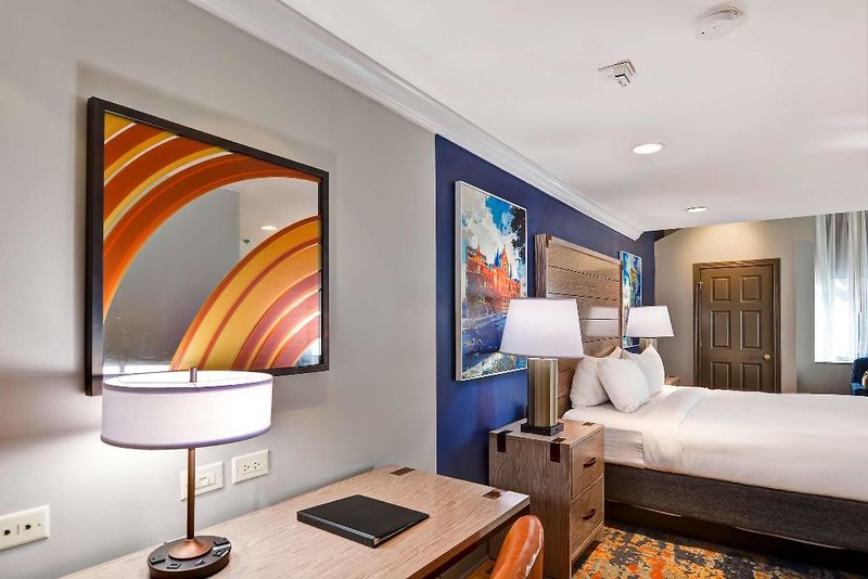 The Cincinnatian Hotel, Curio Collection by Hilton 4