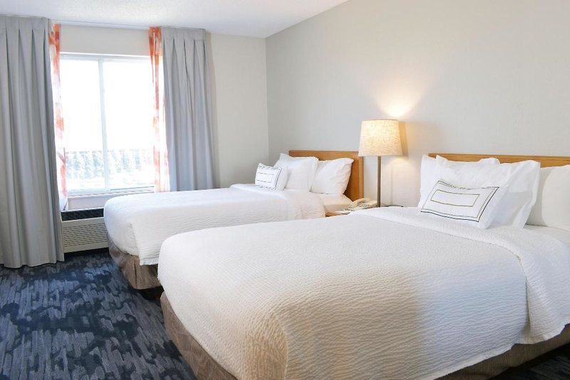 Fairfield Inn & Suites by Marriott Indianapolis East 1 - Room Example