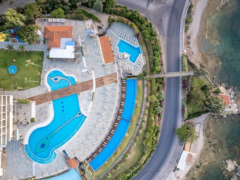 Leptos Panorama Hotel 11