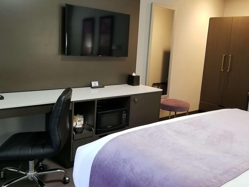 SureStay Collection By Best Western Sunset West Hotel 20