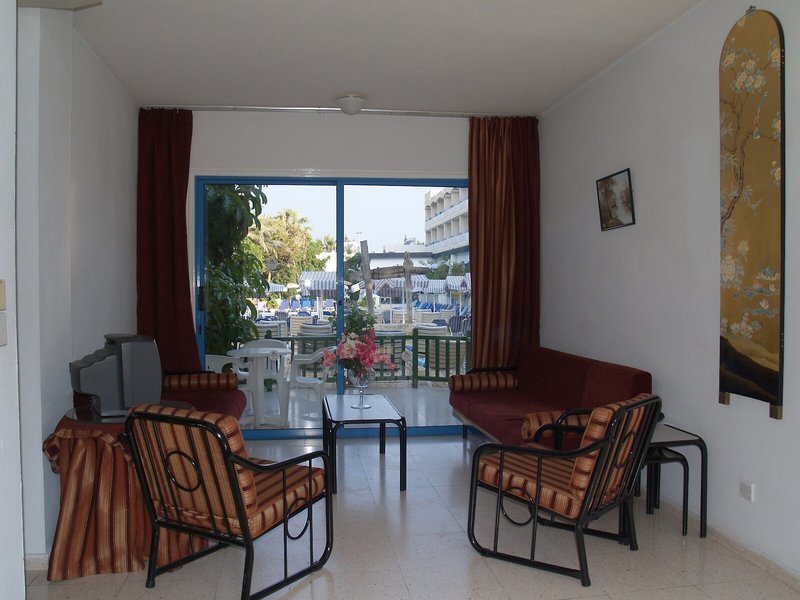 Paphiessa Hotel & Apartments 12