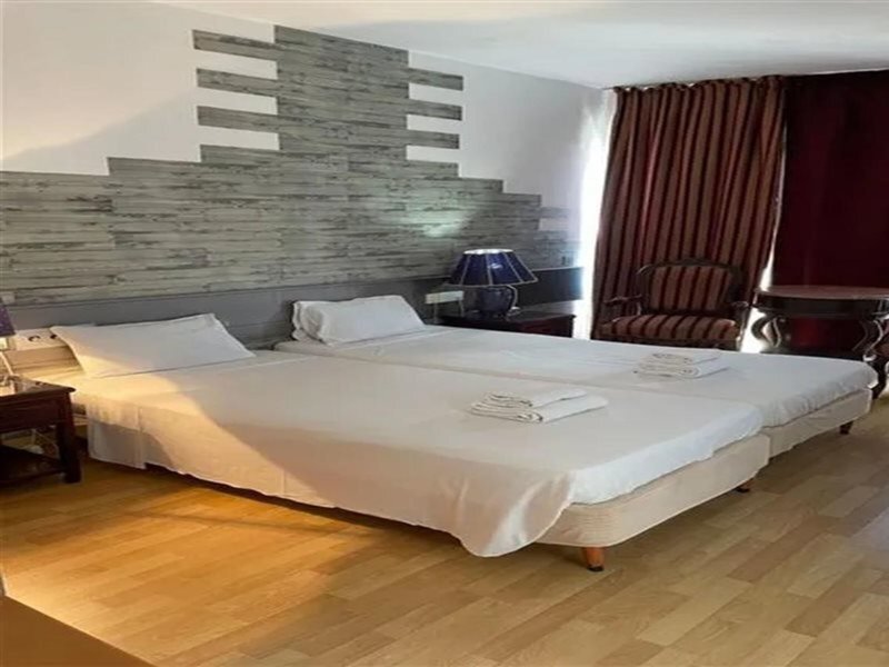 Paphiessa Hotel & Apartments 19