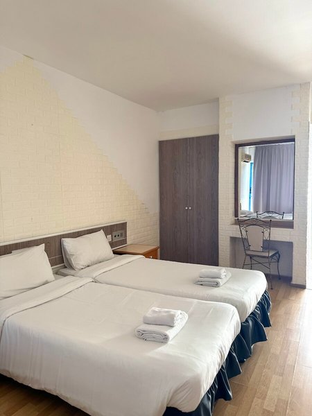 Paphiessa Hotel & Apartments 28