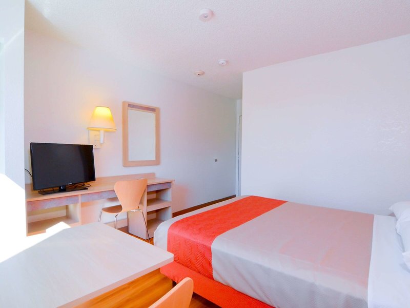 Motel 6 Palm Springs North 11