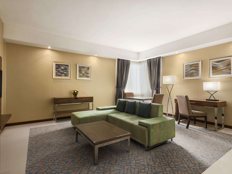Howard Johnson Hotel Abu Dhabi 1